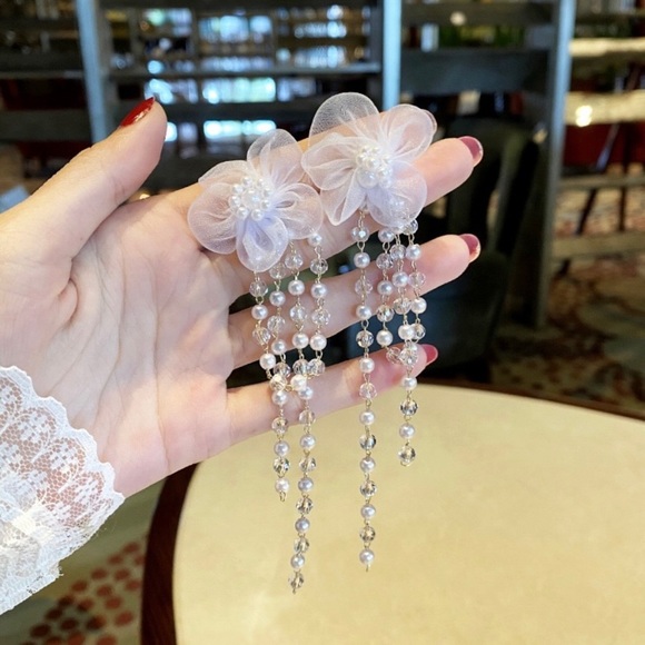 Pearl Crystal Flower Tassel Dangle Drop Earrings - Picture 2 of 4